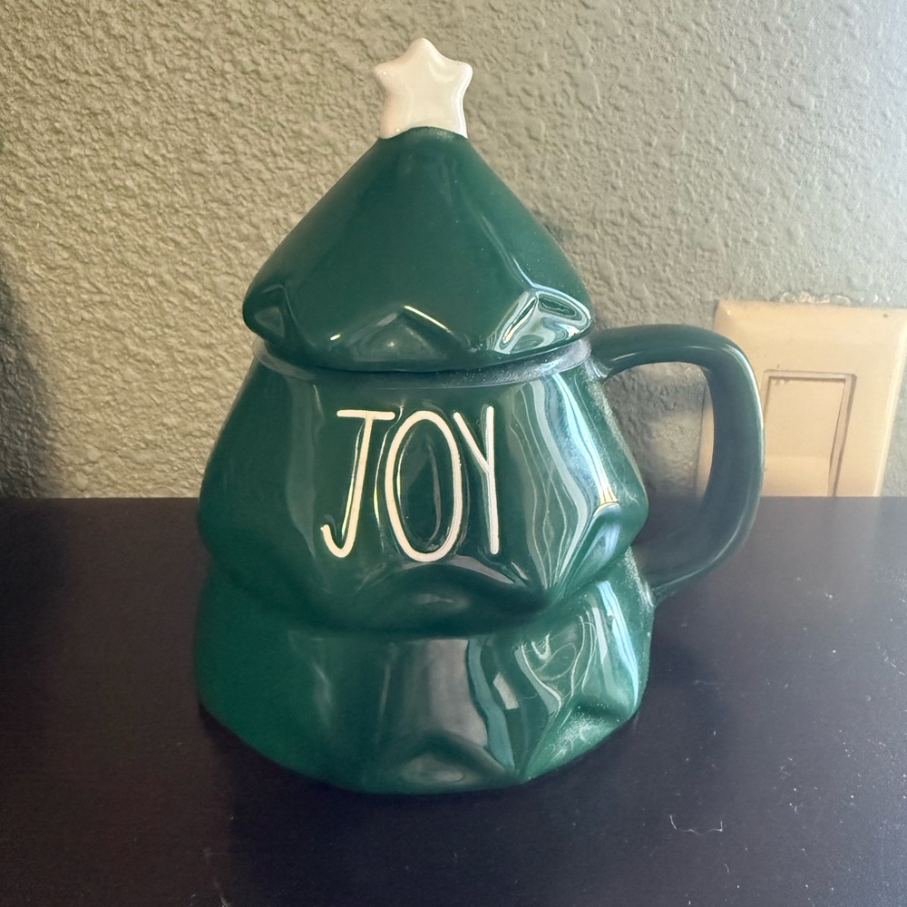 Rae Dunn Green Christmas Tree Mug with Star Lid